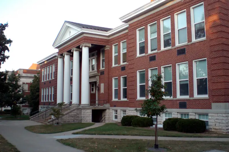 Eastern Kentucky University campus — Exterior photograph of the Roark Building on EKU's campus.