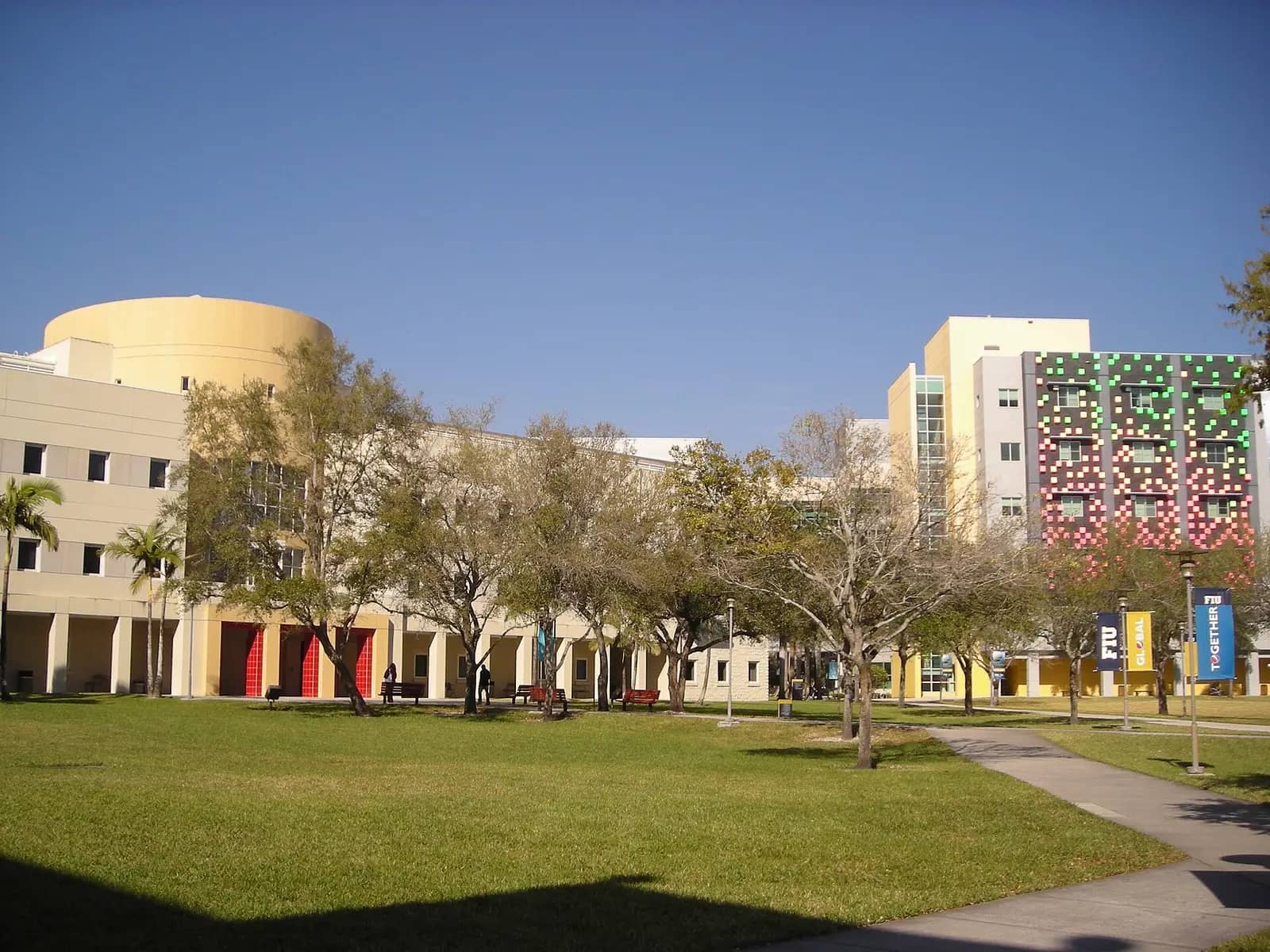 Florida International University campus — Florida International University Chemistry & Physics building